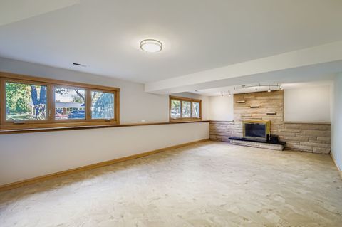 Tiny photo for 5904 Elm Street, Lisle, IL 60532 (MLS # 12447036)