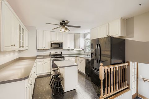 Tiny photo for 5904 Elm Street, Lisle, IL 60532 (MLS # 12447036)