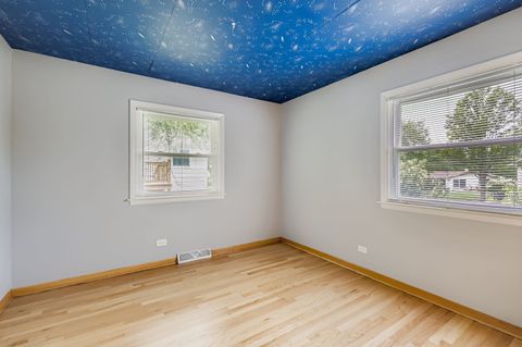 Tiny photo for 5904 Elm Street, Lisle, IL 60532 (MLS # 12447036)