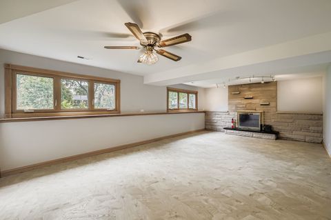 Tiny photo for 5904 Elm Street, Lisle, IL 60532 (MLS # 12447036)