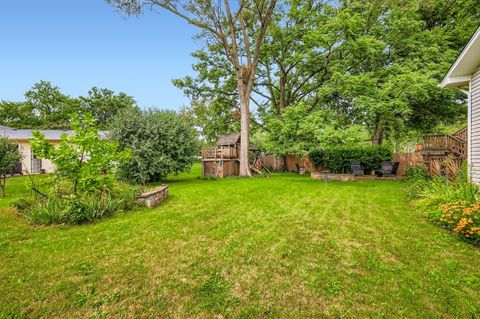 Tiny photo for 5904 Elm Street, Lisle, IL 60532 (MLS # 12447036)