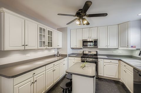 Tiny photo for 5904 Elm Street, Lisle, IL 60532 (MLS # 12447036)