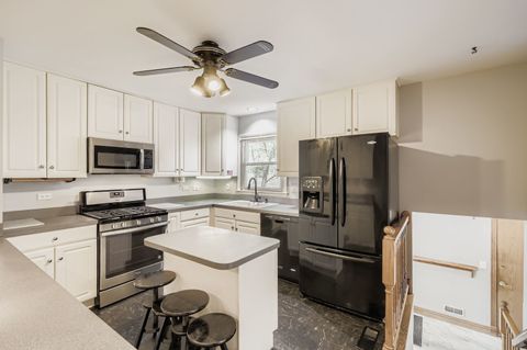 Tiny photo for 5904 Elm Street, Lisle, IL 60532 (MLS # 12447036)