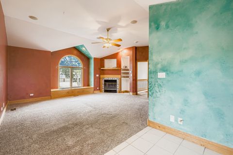 Tiny photo for 5904 Elm Street, Lisle, IL 60532 (MLS # 12447036)