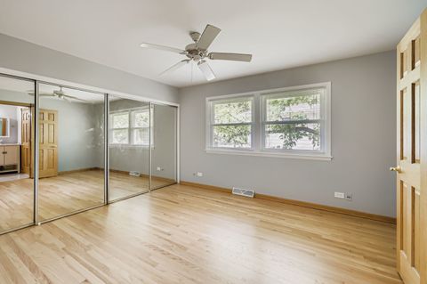 Tiny photo for 5904 Elm Street, Lisle, IL 60532 (MLS # 12447036)