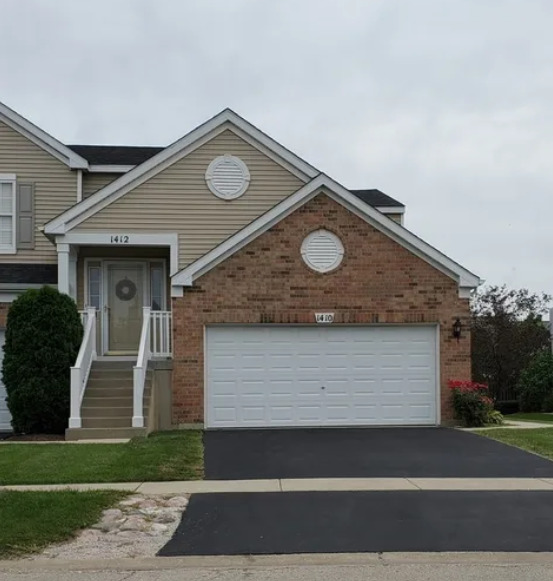 View Plainfield, IL 60586 townhome