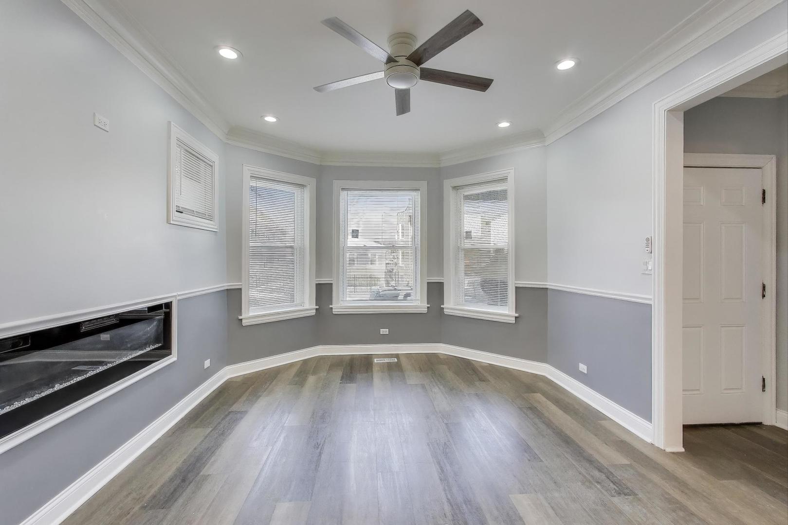 5317 W Van Buren Street