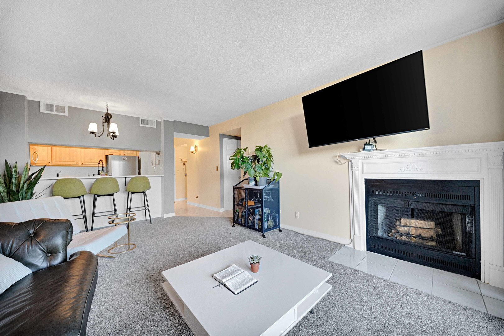 511 Aurora Avenue 513