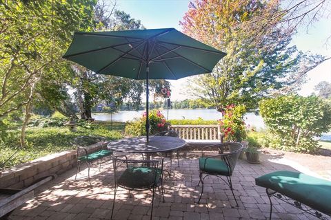 Tiny photo for 660 Old Barn Road #F-24, Lake Barrington, IL 60010 (MLS # 12456944)