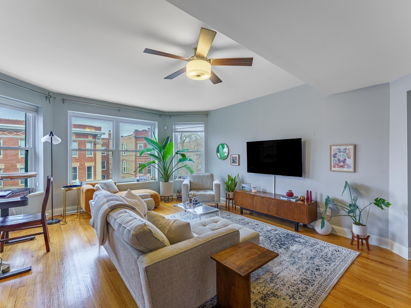 2737 N KIMBALL Avenue 3