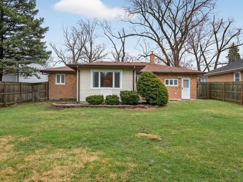 Tiny photo for 730 Newberry Avenue, La Grange Park, IL 60526 (MLS # 12635555)