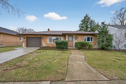 Photo of 730 Newberry Avenue, La Grange Park, IL 60526 (MLS # 12635555)