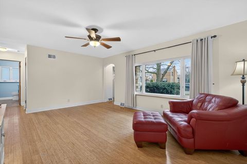Tiny photo for 730 Newberry Avenue, La Grange Park, IL 60526 (MLS # 12635555)