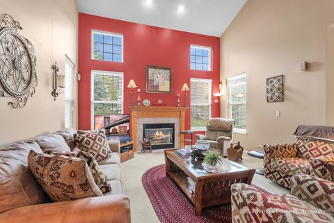 Tiny photo for 6096 Russell Drive, Hoffman Estates, IL 60192 (MLS # 12672908)