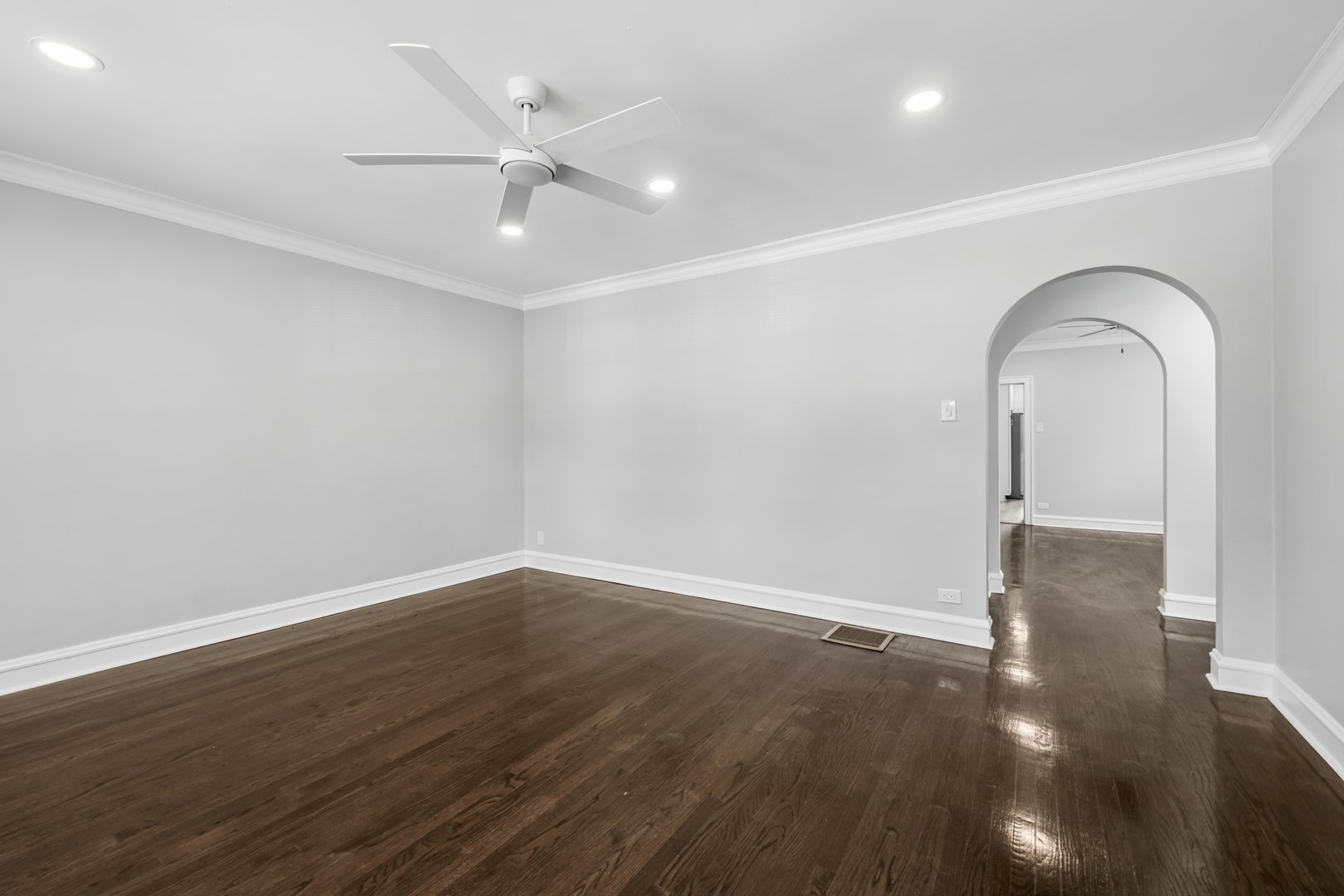 1433 S 14th Avenue