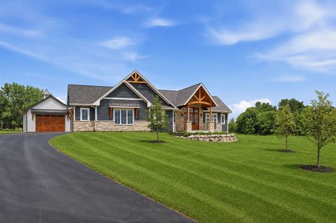 Photo of 7811 Hidden Pine Lane, Richmond, IL 60071 (MLS # 12715012)