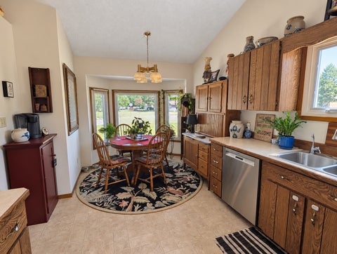 Tiny photo for 801 W Mckinley Road, Ottawa, IL 61350 (MLS # 12753526)