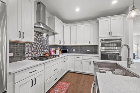 Tiny photo for 2137 Dauntless Drive, Glenview, IL 60026 (MLS # 12570876)