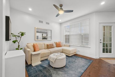 Tiny photo for 2137 Dauntless Drive, Glenview, IL 60026 (MLS # 12570876)