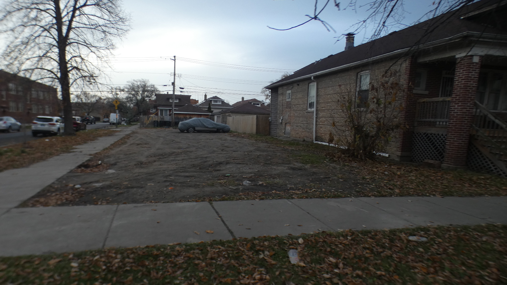 6401 S Whipple Street