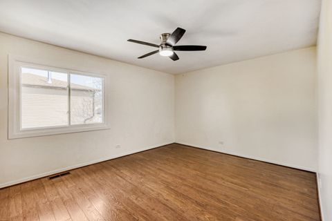 Tiny photo for 4441 HARBOR Circle, Hoffman Estates, IL 60192 (MLS # 12599908)