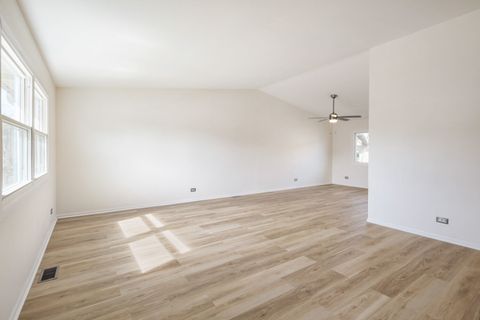 Tiny photo for 4441 HARBOR Circle, Hoffman Estates, IL 60192 (MLS # 12599908)