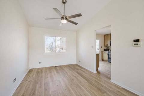 Tiny photo for 4441 HARBOR Circle, Hoffman Estates, IL 60192 (MLS # 12599908)