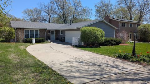 13 Walnut Drive North Aurora IL 60542