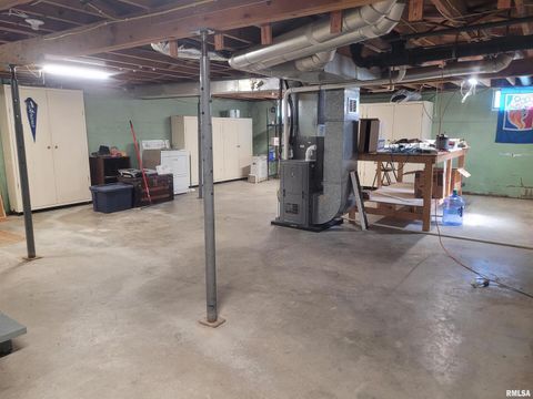 Tiny photo for 601 NORA Lane, Mt Vernon, IL 62864 (MLS # EB460707)