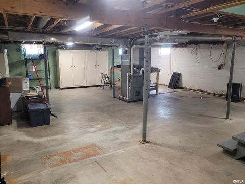 Tiny photo for 601 NORA Lane, Mt Vernon, IL 62864 (MLS # EB460707)