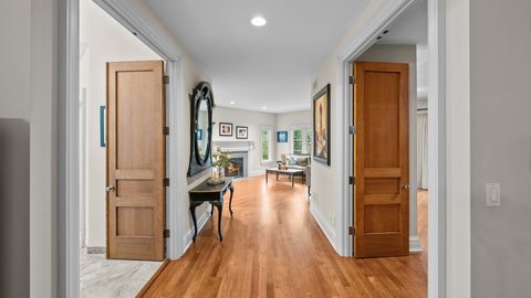 Tiny photo for 3 Hillburn Court, North Barrington, IL 60010 (MLS # 12688325)