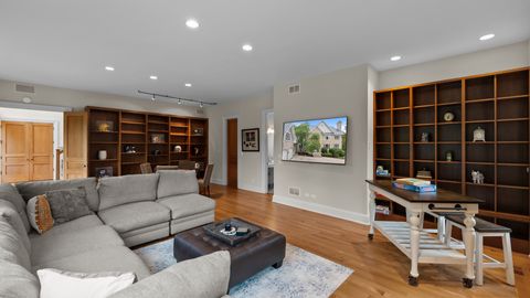 Tiny photo for 3 Hillburn Court, North Barrington, IL 60010 (MLS # 12688325)