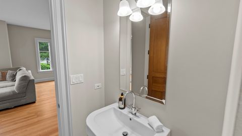 Tiny photo for 3 Hillburn Court, North Barrington, IL 60010 (MLS # 12688325)