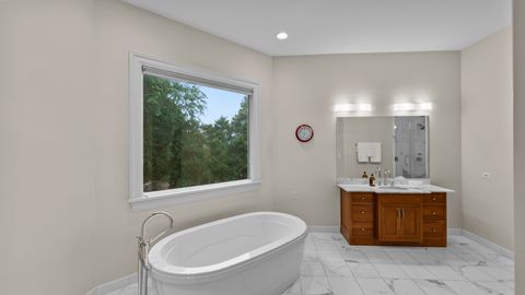 Tiny photo for 3 Hillburn Court, North Barrington, IL 60010 (MLS # 12688325)