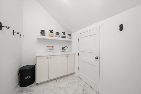 Tiny photo for 3 Hillburn Court, North Barrington, IL 60010 (MLS # 12688325)
