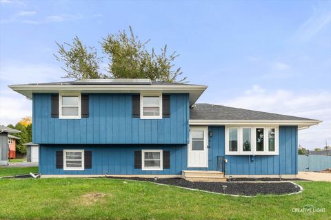 Photo of 1414 Steven Smith Drive, Joliet, IL 60431 (MLS # 12505670) Photo of 1414 Steven Smith Drive, Joliet, IL 60431 (MLS # 12505670)