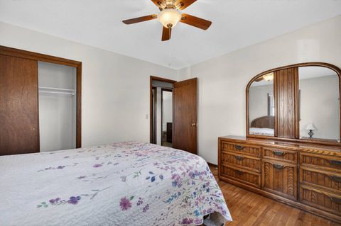 Tiny photo for 609 W LeClaire Road, Eldridge, IA 52748 (MLS # 12604103)