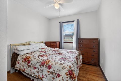 Tiny photo for 609 W LeClaire Road, Eldridge, IA 52748 (MLS # 12604103)