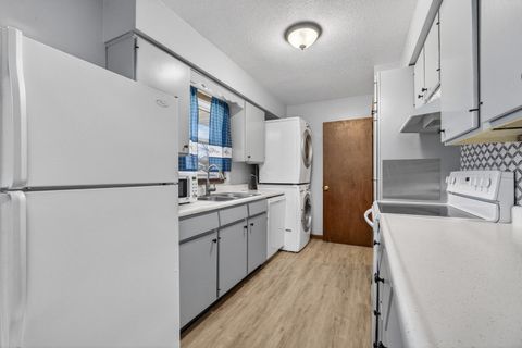 Tiny photo for 609 W LeClaire Road, Eldridge, IA 52748 (MLS # 12604103)