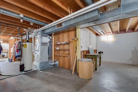 Tiny photo for 609 W LeClaire Road, Eldridge, IA 52748 (MLS # 12604103)