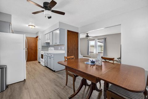 Tiny photo for 609 W LeClaire Road, Eldridge, IA 52748 (MLS # 12604103)