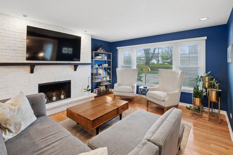 Tiny photo for 701 Peterson Avenue, Park Ridge, IL 60068 (MLS # 12555264)