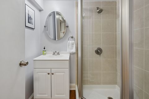 Tiny photo for 701 Peterson Avenue, Park Ridge, IL 60068 (MLS # 12555264)