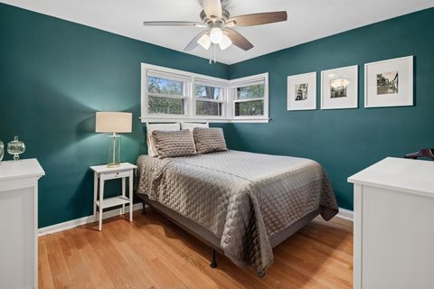 Tiny photo for 701 Peterson Avenue, Park Ridge, IL 60068 (MLS # 12555264)
