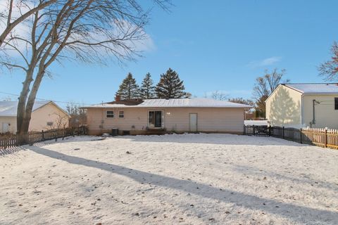 Tiny photo for 2502 E Chestnut Drive, Wonder Lake, IL 60097 (MLS # 12531852)