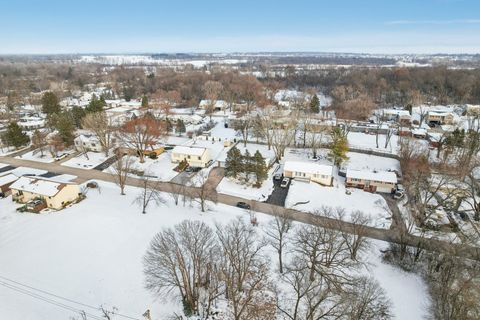 Tiny photo for 2502 E Chestnut Drive, Wonder Lake, IL 60097 (MLS # 12531852)