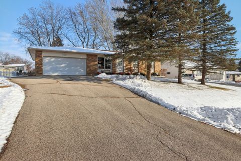 Tiny photo for 2502 E Chestnut Drive, Wonder Lake, IL 60097 (MLS # 12531852)