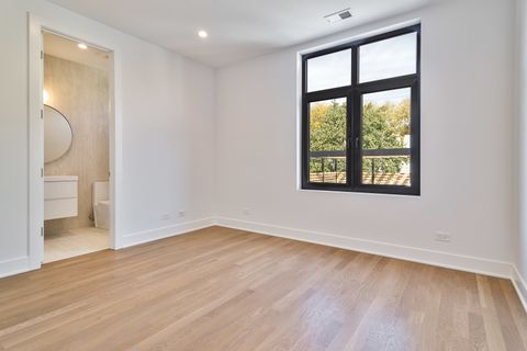 Tiny photo for 1416 W Warner Avenue, Chicago, IL 60613 (MLS # 12526303)