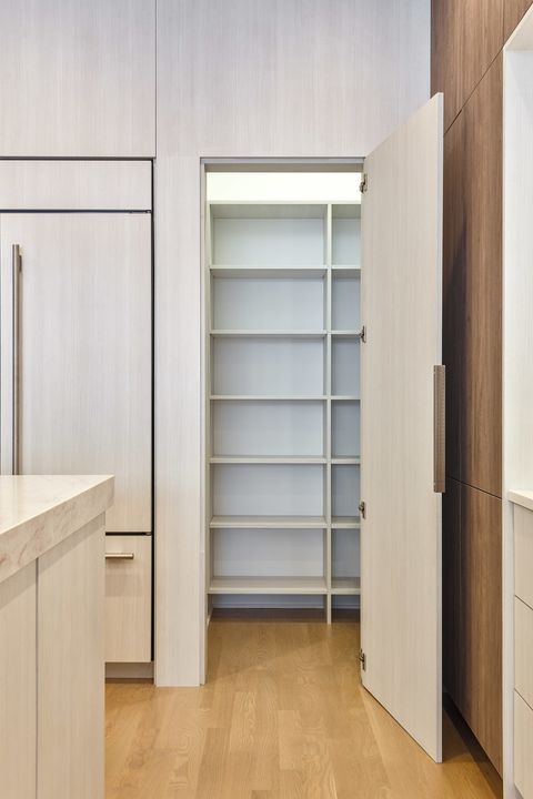 Tiny photo for 1416 W Warner Avenue, Chicago, IL 60613 (MLS # 12526303)