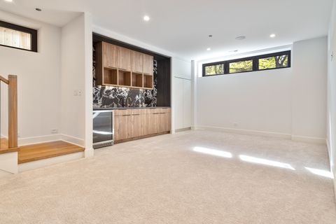 Tiny photo for 1416 W Warner Avenue, Chicago, IL 60613 (MLS # 12526303)